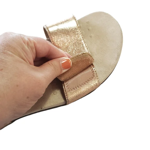 Vionic Marsala Sandal Never Worn - Picture 13 of 17